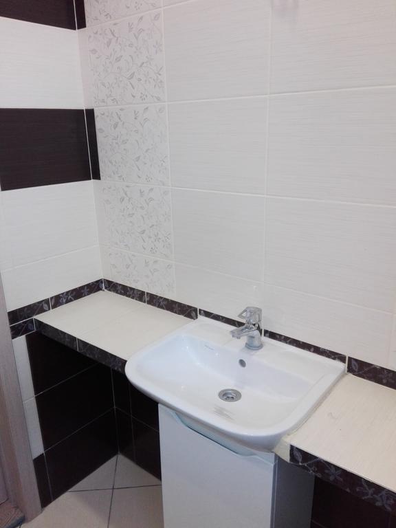 Apartment On Kryvorizhstal Street 35-24 Krzywy Róg Zewnętrze zdjęcie